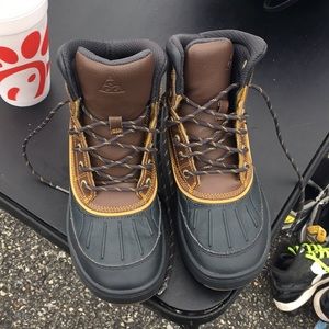 Nike acg boots